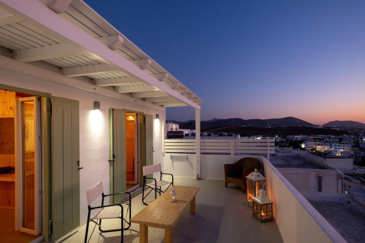 Lorenzo Studios And Suites Paros Naousa  Exterior photo