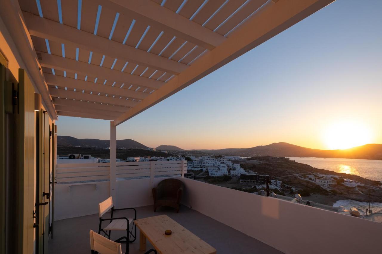 Lorenzo Studios And Suites Paros Naousa  Exterior photo